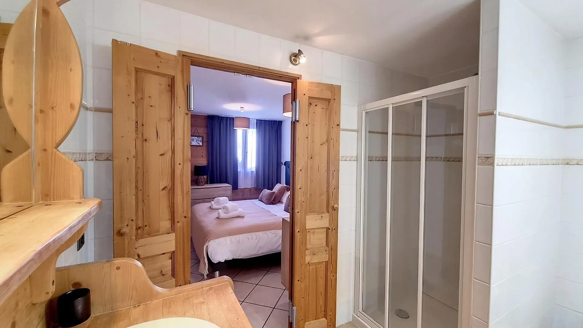 Chez Claudius- Appartement-10 Pers-Proche Piste Les Gets Apartment